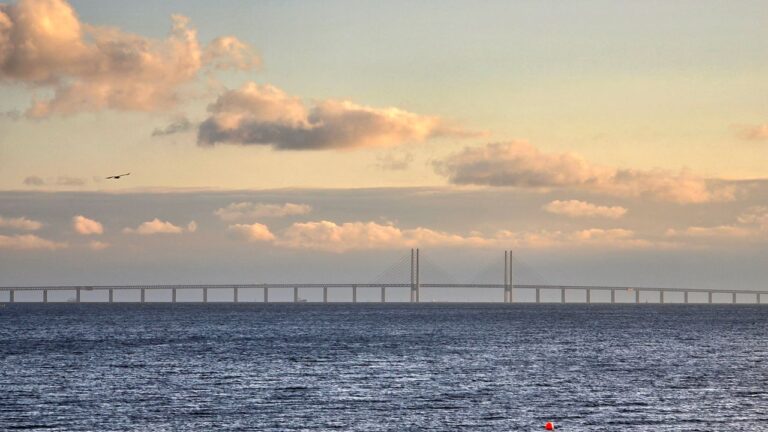 The Oresund Bridge between Sweden and Denmark, a border crossing where phones switch mobile networks mid-span